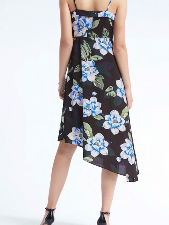 Banana Republic Women’s Black Asymmetrical Midi Floral Pattern Dress Size 2 - Picture 2 of 10